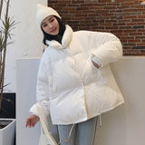 Estilo coreano 2019 Chaqueta de invierno Mujer Cuello alto Sólido Negro Blanco Abrigo de plumón femenino Suelto Parka corta para mujer de gran tamaño