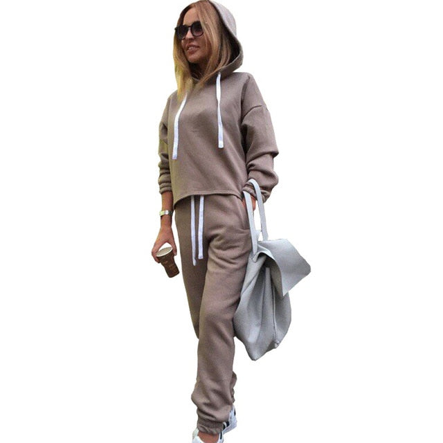 2018 Otoño Chándal Manga larga Espesar Sudaderas con capucha Conjunto de 2 piezas Traje deportivo casual Conjunto de chándal para mujer